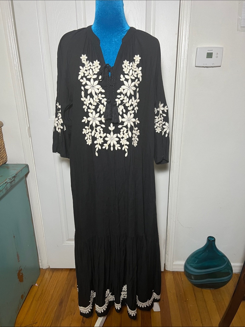 NWOT Miss June Black Embroidered Maxi Dress Women’s Small